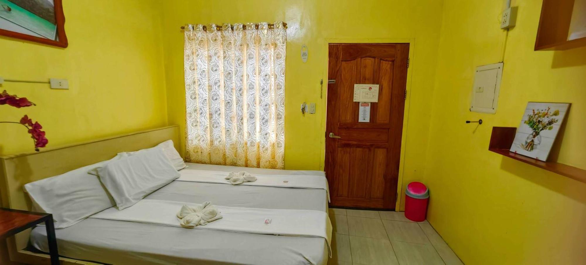 Las Residencias Bed And Breakfast بويرتو برينسيسا المظهر الخارجي الصورة