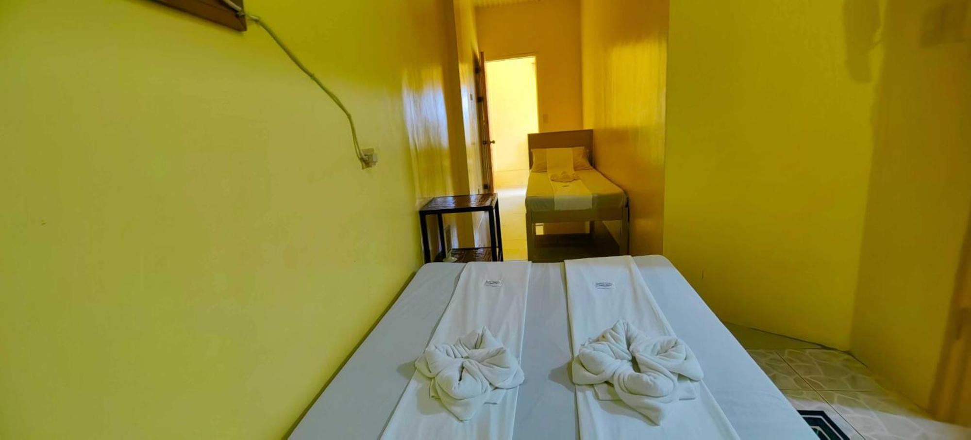 Las Residencias Bed And Breakfast بويرتو برينسيسا المظهر الخارجي الصورة