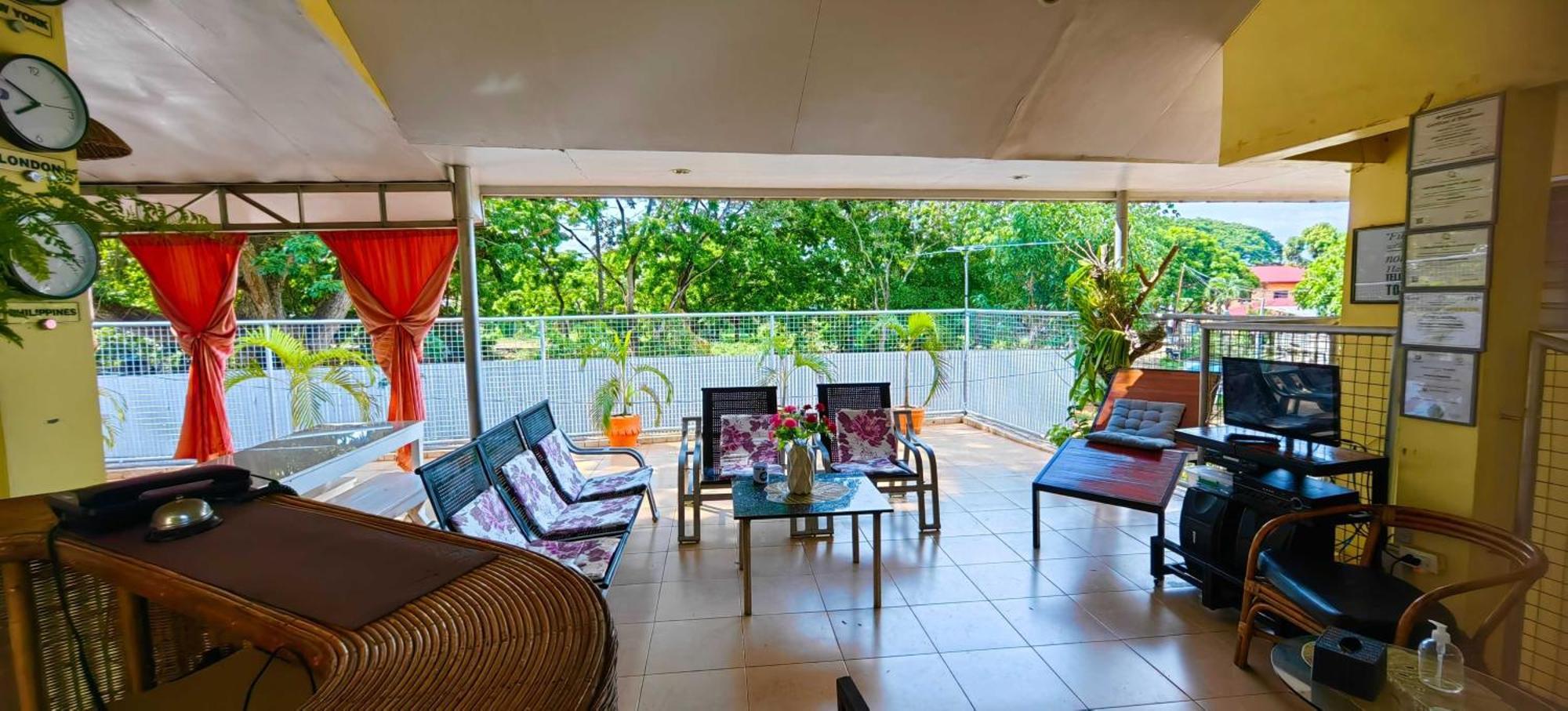 Las Residencias Bed And Breakfast بويرتو برينسيسا المظهر الخارجي الصورة