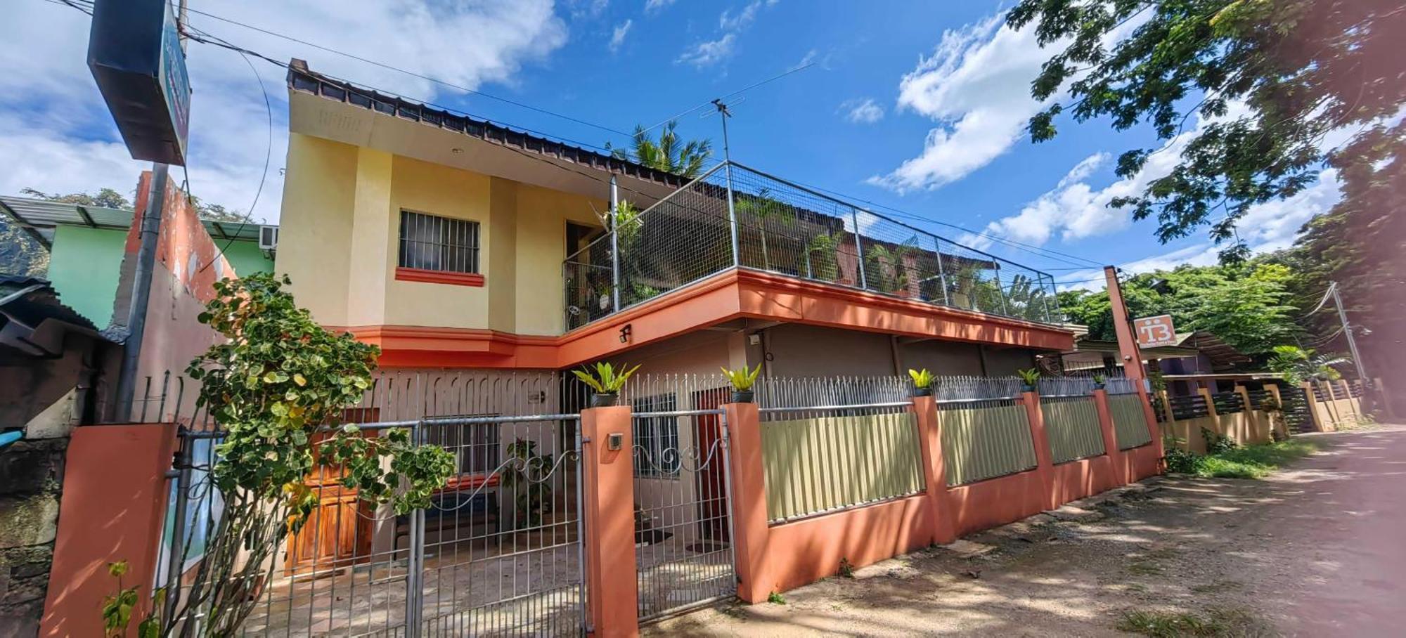 Las Residencias Bed And Breakfast بويرتو برينسيسا المظهر الخارجي الصورة