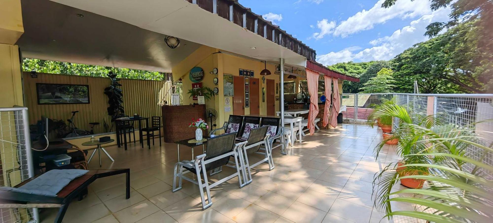 Las Residencias Bed And Breakfast بويرتو برينسيسا المظهر الخارجي الصورة