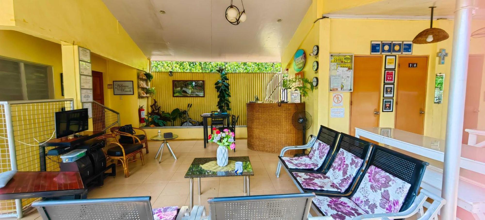 Las Residencias Bed And Breakfast بويرتو برينسيسا المظهر الخارجي الصورة